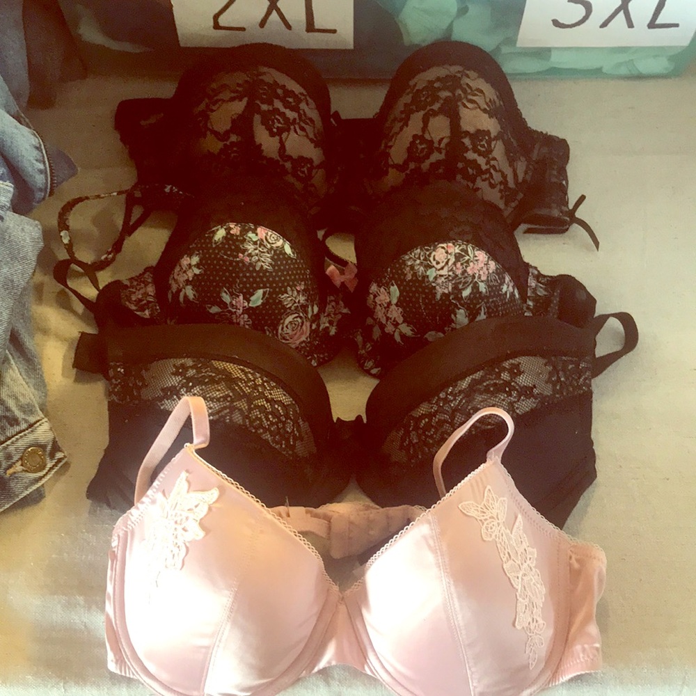 Set of 4 36C Adore Me bras